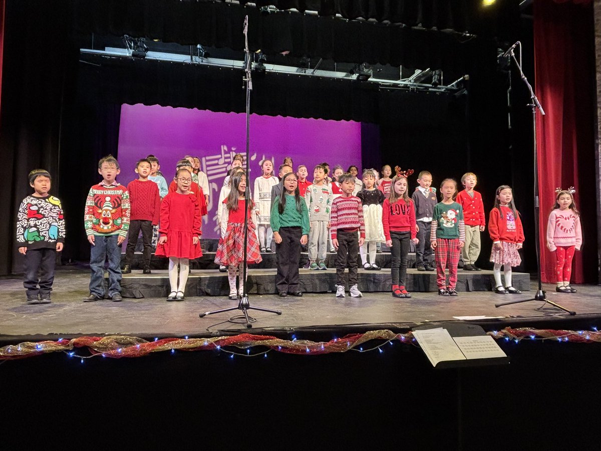 So proud of the Grade 3's for an amazing performance in our Christmas concert! <a href="/HTSRichmondHill/">HTS Richmond Hill</a>
