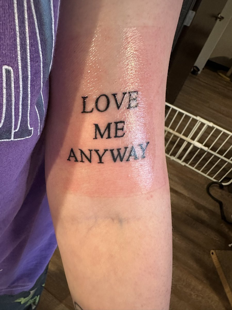 kylibegins's tweet photo. my skin is very irritated from the bandage right now, but i got a 9-1-1 tattoo yesterday!! i am just in love with it  🥹 #911onABC https://t.co/LFkl5nlHTi