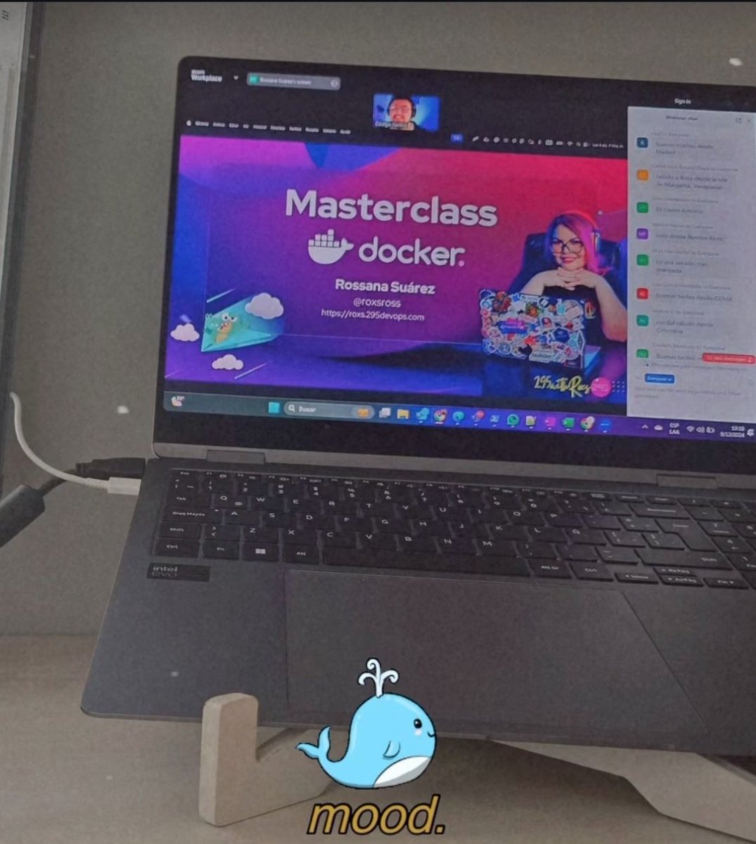 RoxsRoss's tweet image. Hoy en la Masterclass de Docker con @codigofacilito 🐳🔥 tras una semana en #AWSreInvent. ¡Gracias a 500+ que se unieron! 🚀 Aprender es fuego. 💥