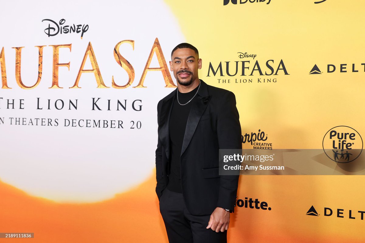 Fdmdarkshadow's tweet photo. Aaron Pierre who voices Mufasa attends the Los Angeles premiere of Disney's "Mufasa: The Lion King https://t.co/Zv7mQg4z5j
