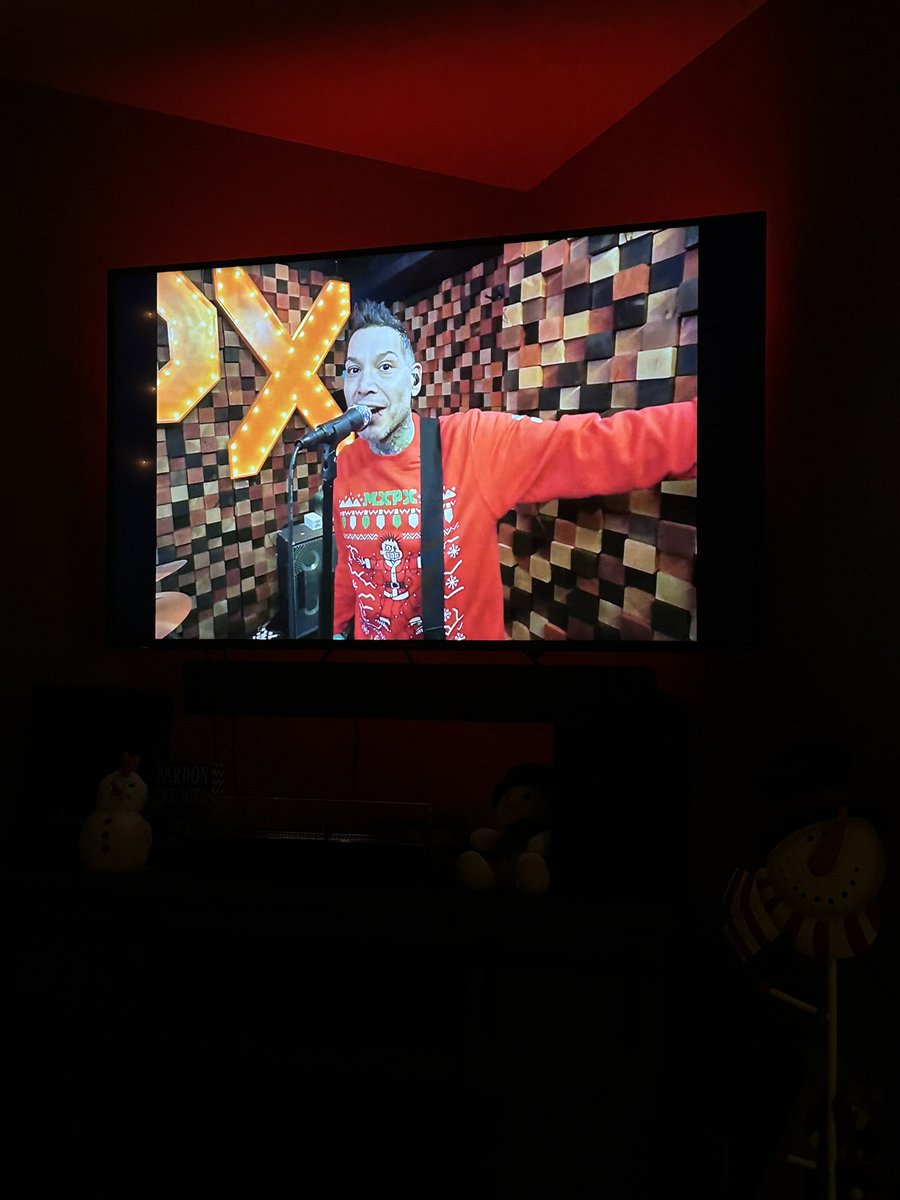 Can’t wait to see <a href="/mxpx/">MxPx</a> this weekend in Chicago!!!  🤘🏼🤘🏼