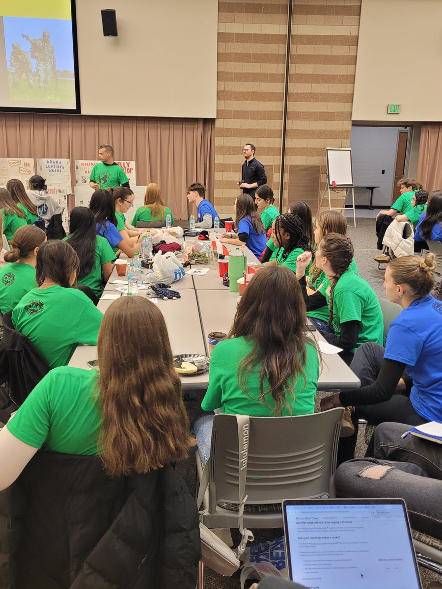 AthensStuco's tweet photo. Thank you Brian Barnes @coachbarnes20 for an inspiring presentation at @OAALeadership1 Conference! #BeaRock https://t.co/axh0SsJ2Xr