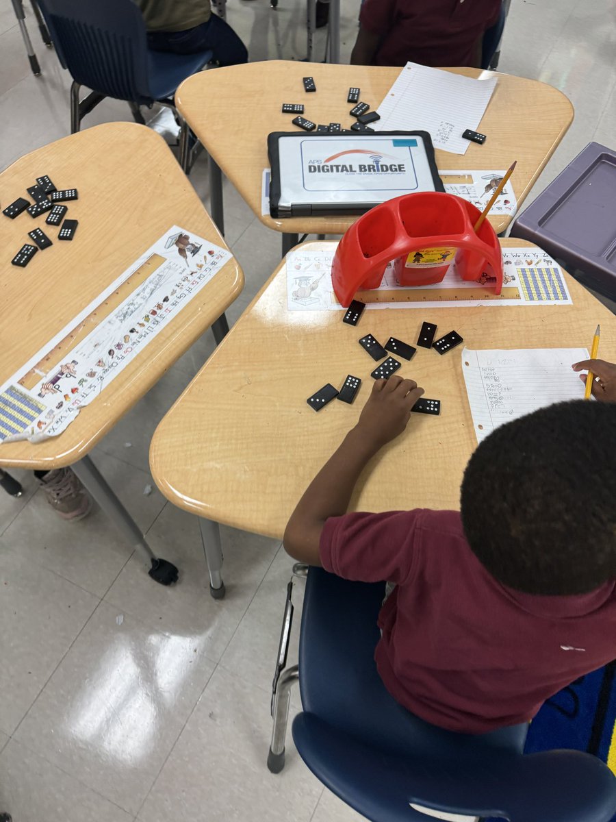 I ❤️ observing our students experiencing math with manipulatives.  #gadoetasks #heritagedna #heritagemathlookfors