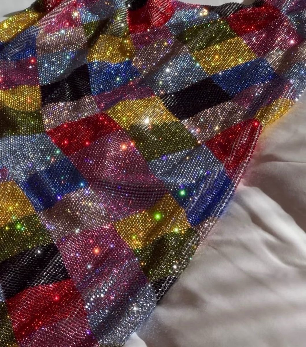 cuntrrry's tweet photo. Sparkly boy✨✨ https://t.co/rk7WnYup7t