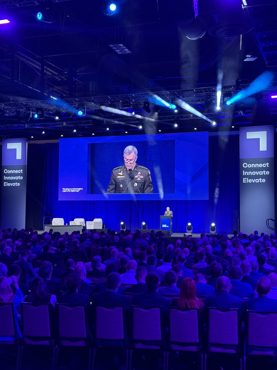 NATO days in Tampa:
NATO needs to move faster in adapting to today’s challenges. AND ITS NOT about buying new tech—it’s about building digital capacity. The message from Ukraine is clear: the digital battlefield isn’t coming—it’s already here. <a href="/NCIAgency/">NCIA</a>