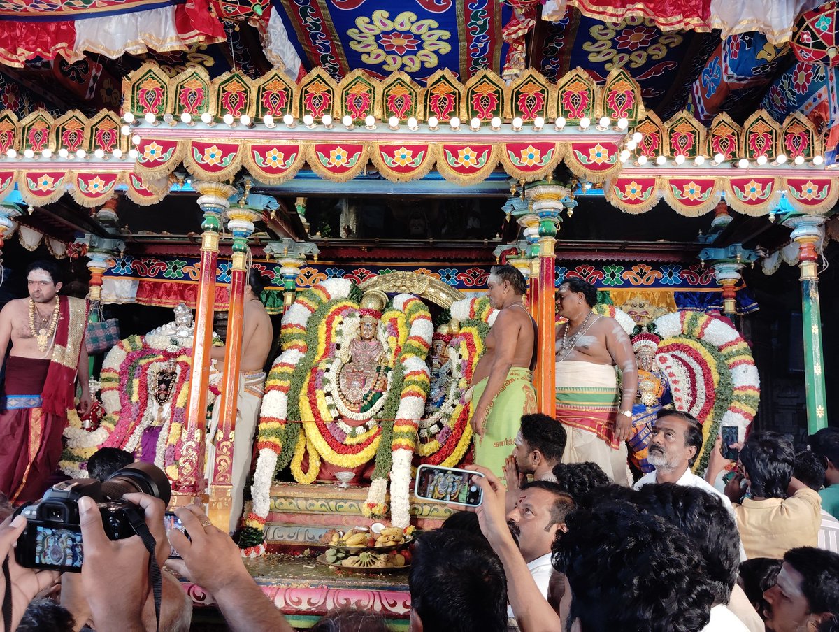 RVasanth21's tweet photo. #திருவண்ணாமலை🌞🌏🌕⛰️🙏🏽🎬👨‍👩‍👧‍👦🛰️....இனிதே.🙏🏽#Tiruvannamalai https://t.co/D8YWe3rvdN