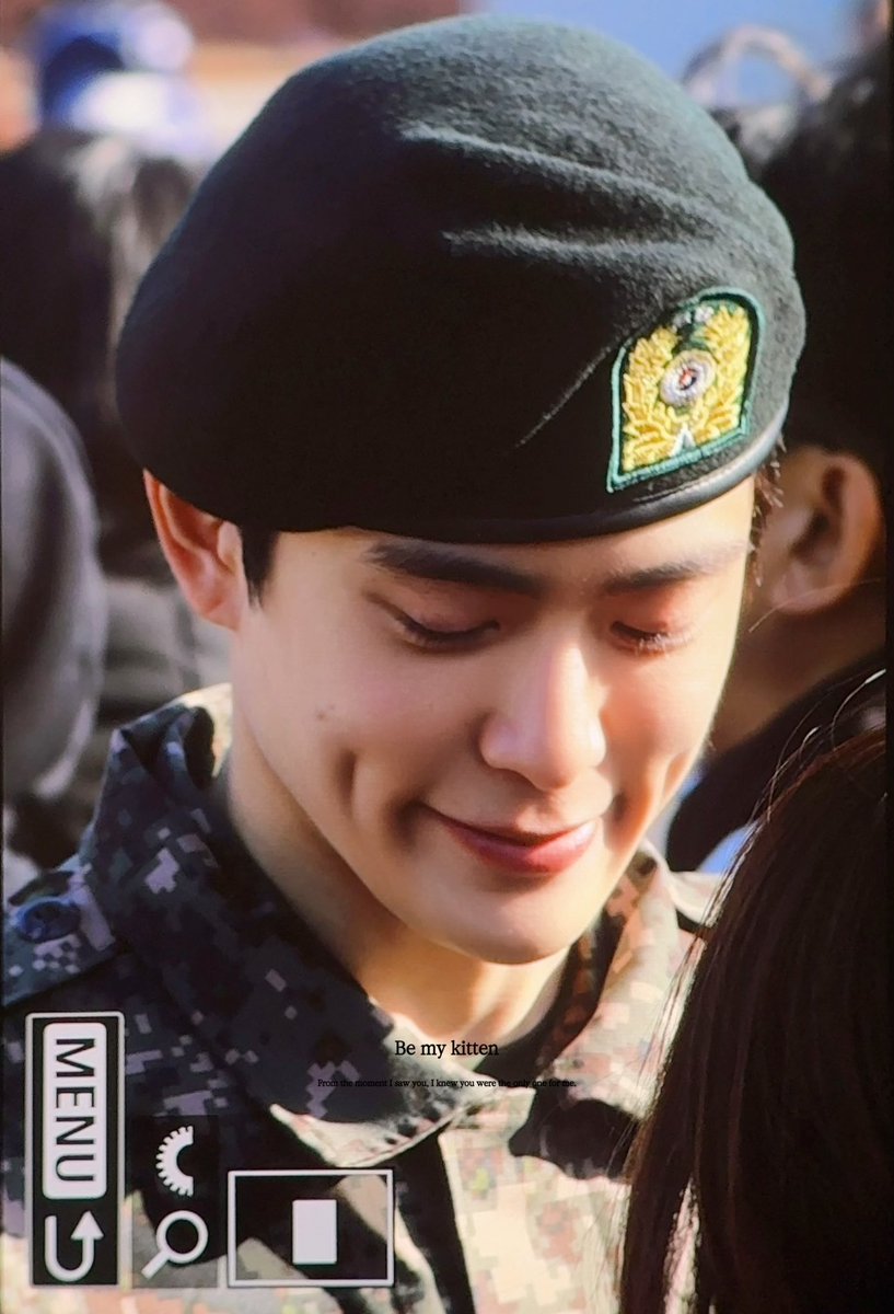 adore_jjh's tweet photo. his dimples 😭😭 https://t.co/8Pehj0Pn2X