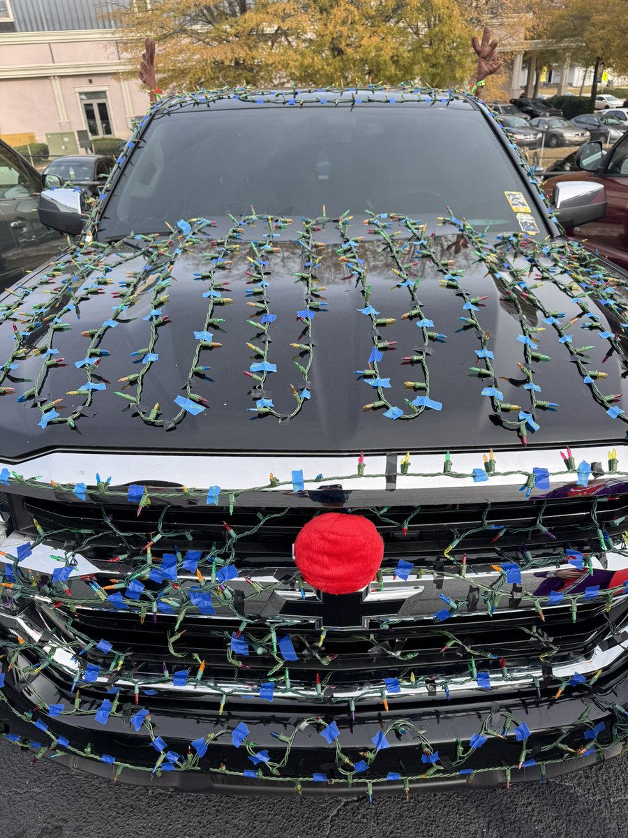 SynergyLG's tweet photo. One of our employees is going overboard with his holiday spirit.  🤪🤣 https://t.co/0QRrWT7FOf