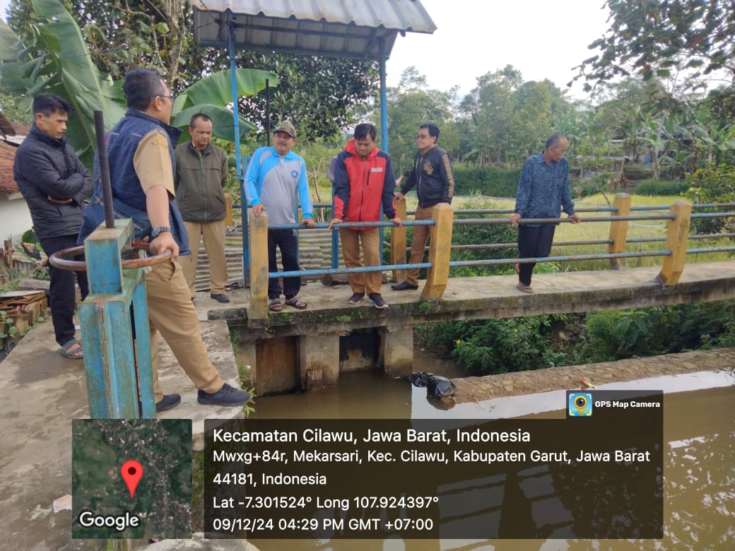 NitaFarida_1704's tweet photo. Senin (09/12), Nita Siti Farida, Luhkan Garut, Survey lokasi untuk kegiatan SERIKANDI BIRU di Desa Sukatani Kec. Cilawu #GiatLuhkanSatminkalbogor #KabGarut #Aktivitas
@brpbatpp_bogor
@pusluh_bppsdm
@bppsdm_kp https://t.co/VR23DXskn4