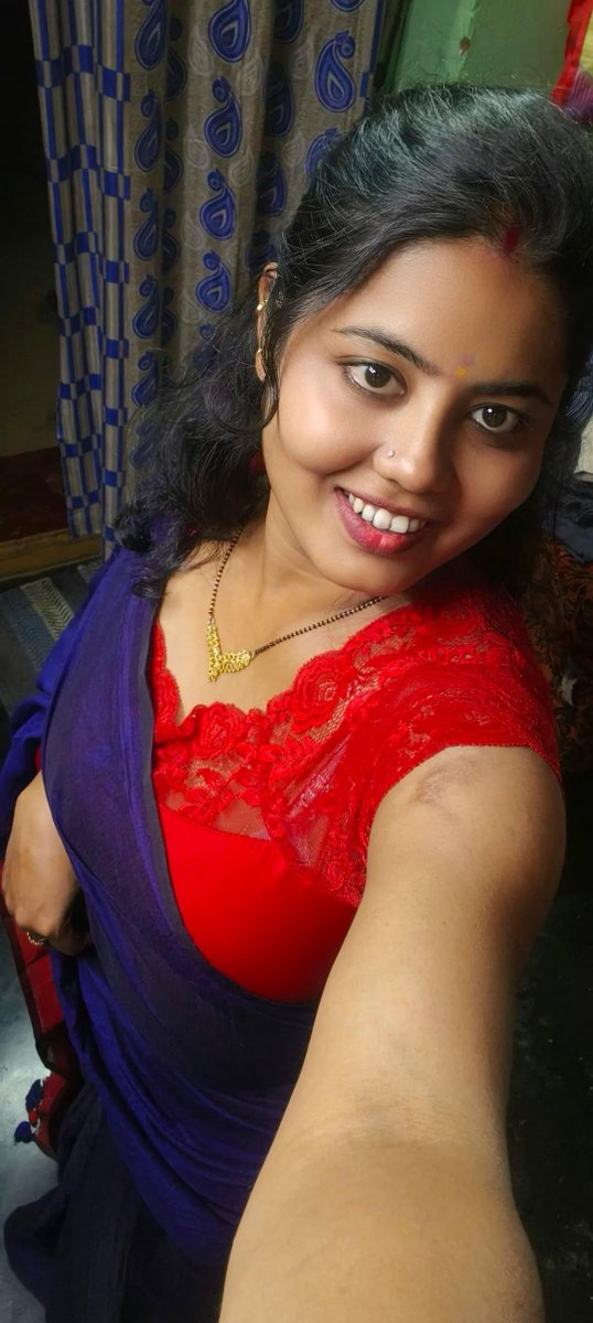 dharshini021's tweet photo. Morning moodd https://t.co/urMvdAXMVq