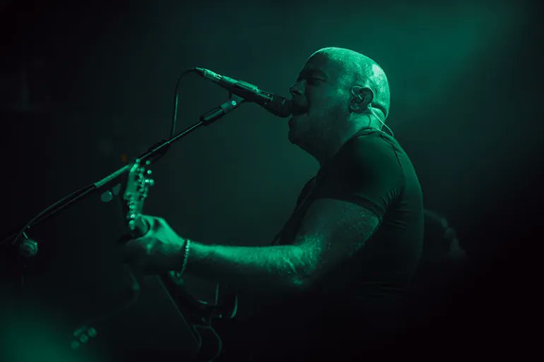 mxdwn's tweet photo. .@RideOx4’s Mark Gardener Teams Up With @AShorelineDream For New Video “Hollow Crown”
https://t.co/WyloH0z1LB
#ride #markgardener #ashorelinedream https://t.co/Oe5pmTxkr3