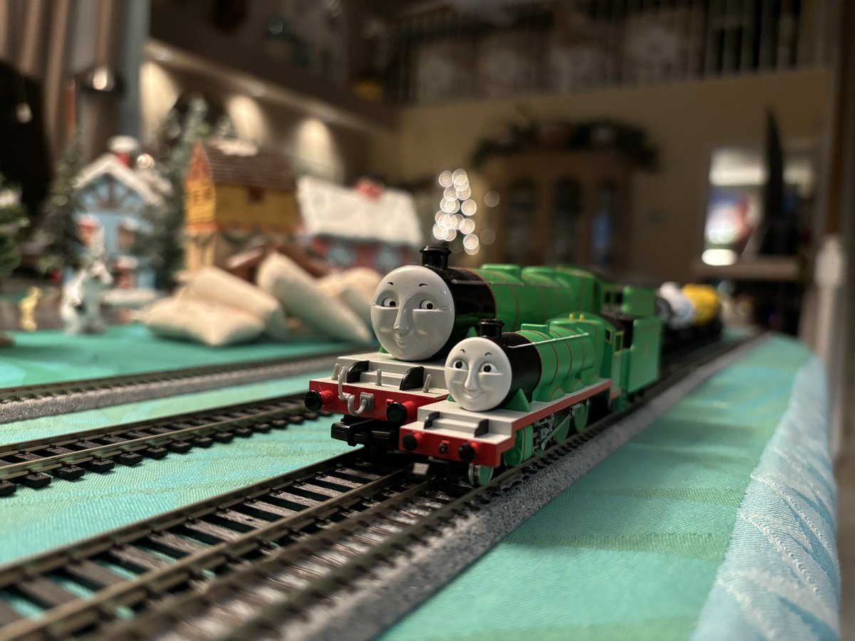 “If you fuss about the rain spoiling your lovely green paint and red stripes, Then you shouldn’t be afraid of a few drops of rain said Big Henry” #ThomasandFriends #thomasfandom #Thomasthetankengine