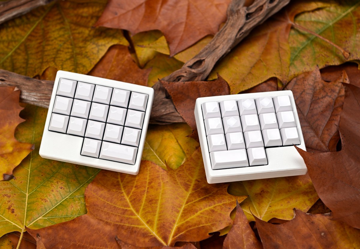 keyreative_'s tweet photo. KAM gloss blank in stock!!
Upgrade your desk today with our high-gloss polished keycaps and enjoy the perfect blend of comfort and elegance.
https://t.co/w9gINgcT8K
#keycaps #keyboard #keeb #keyset https://t.co/9YQtLRge2Z