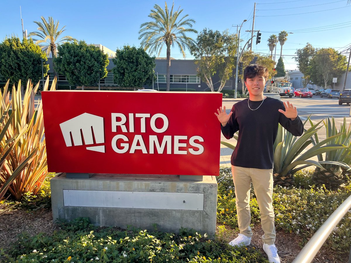 Riot AVRhits tweet media