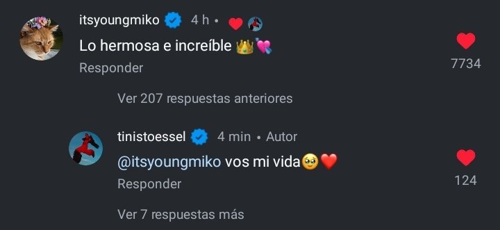 clovetriplete's tweet photo. en cada interacción que ellas tengan yo voy a estar así: https://t.co/NHLqruawrH