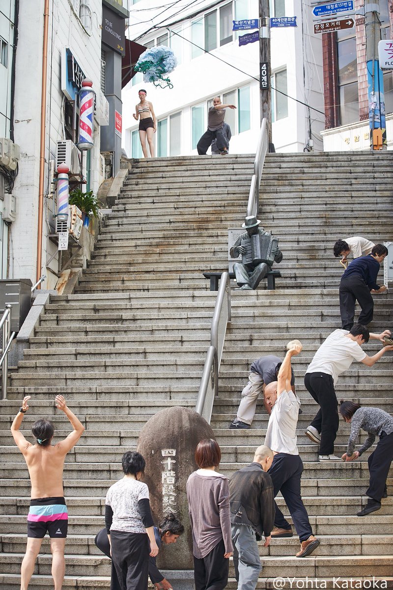 sakeshake629's tweet photo. Asia meets Asia 2024
「Echo of the earth」
day 1  @40 steps &amp; puffed rice guy statue

photo by 片岡陽太　Yohta Kataoka https://t.co/wlhaiF8n2q