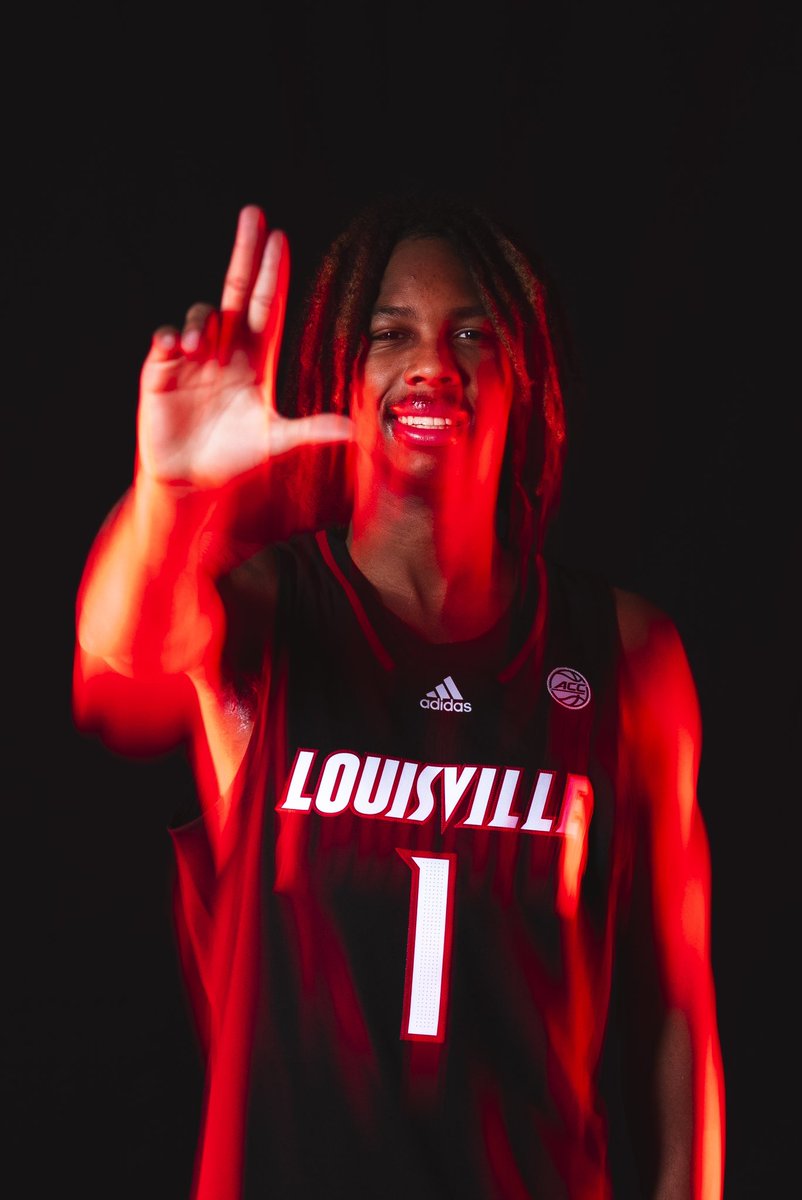 TyroneJamison3's tweet photo. Ville nation wtw??❤️🖤 https://t.co/sxb9nVAmSd