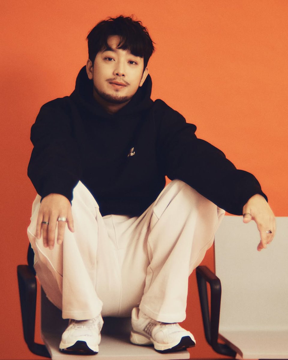 iiS2chim's tweet photo. 뭐지진짜 ;; https://t.co/yvpKrroi27