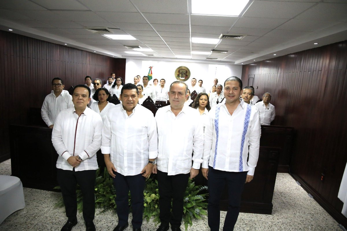 TabascoJavier's tweet photo. Me dio mucho gusto asistir esta mañana al Informe de Labores del Presidente del Tribunal Superior de Justicia, Carlos Efraín Reséndez Bocanegra, a quien reconozco su compromiso con el pueblo, al igual que a las y los magistrados del Poder Judicial, quienes están empeñados en aplicar una verdadera justicia para todas y todos. ¡Los felicito por hacer historia no sólo con su trabajo sino por sus convicciones!
