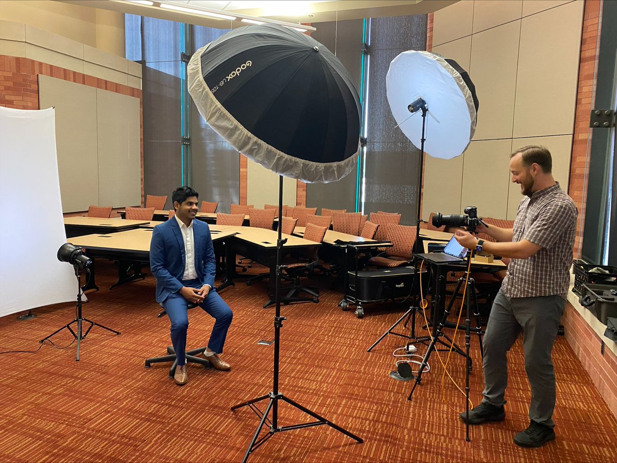 SPEtweets's tweet photo. SPE YP OKC led a Fall Career Prep initiative at @UofOklahoma, helping students refine resumes and career skills. Huge thanks to the volunteers who dedicated their time to support these futures!
@SPEOklahomaCity @speokc
#SPEYP #EnergyFuture #WeAreSPE https://t.co/aKiobWF189