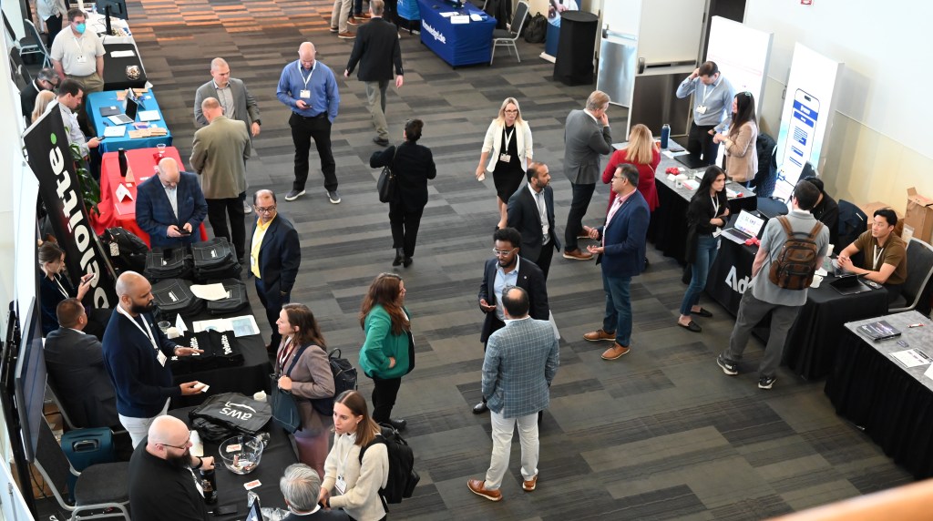 San José State is proud to join the City of San José’s GovAI Coalition to create a smarter, more efficient local government. Read about GovAI’s first coalition summit here:
mercurynews.com/2024/12/09/san…

#AI #Innovation #SmartCity #GovAI #SanJosé #SpartanPride