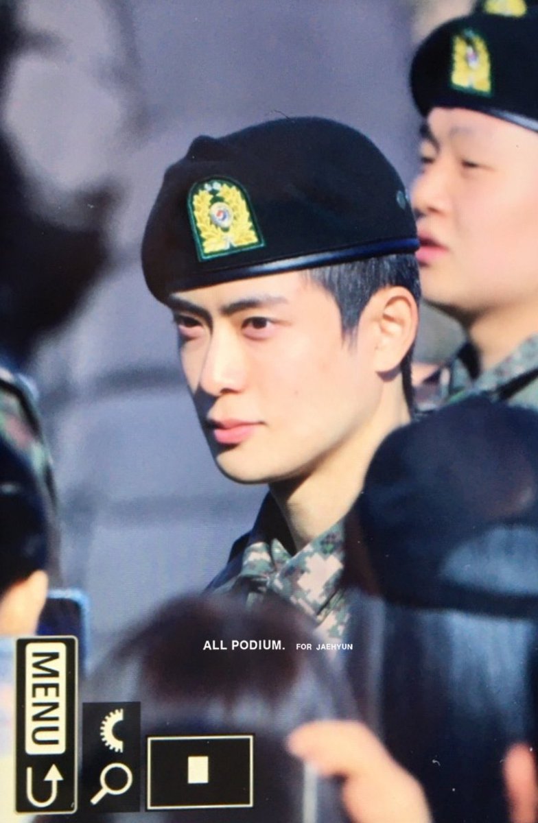 이렇게 잘생긴 군인은 니가 처음이야