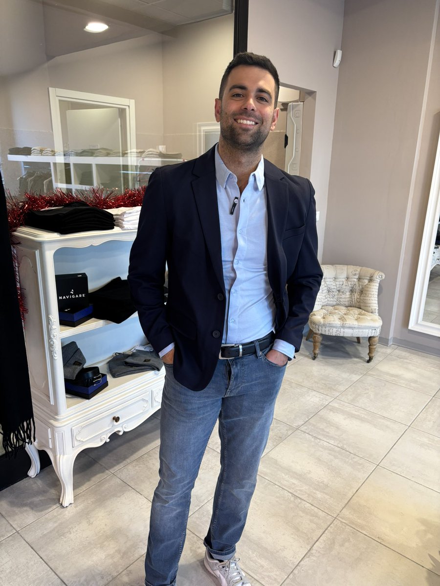 Simoguerrieri2's tweet photo. ELITE 🩷💙 
ABBIGLIAMENTO DONNA UOMO 
Via Volpiano 92 LEINI 10040 
#OOTD https://t.co/u47kNMXum5