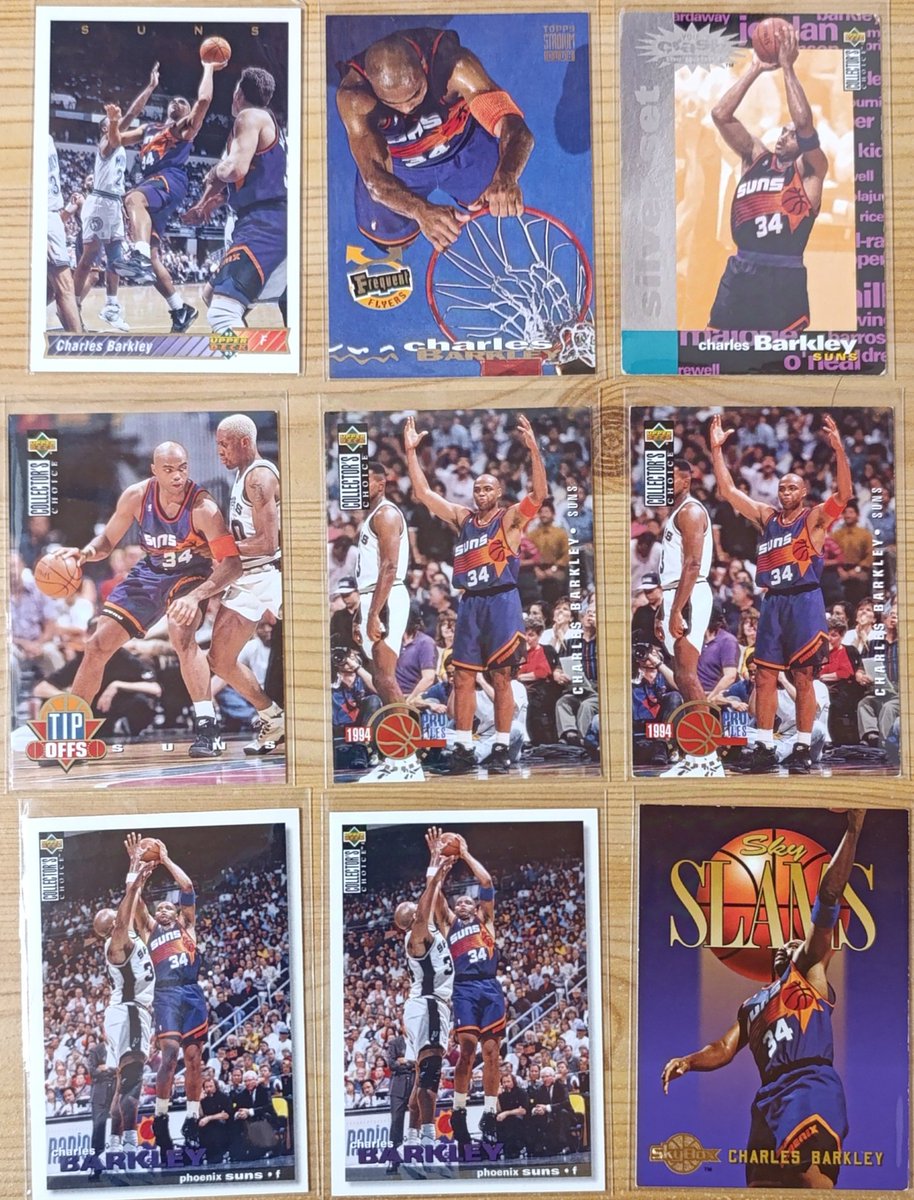 Toraakx #34 - Go Suns Go !!! 🟣🟠 (@nbatrkx) on Twitter photo Hello <a href="/ABallNeverLies/">Alex // TrashTalk & TBNL</a>, toujours à la recherche de cartes des #Suns ?
Si oui, tu cherches un joueur ou une époque en particulier ? Voici un petit échantillon de ce que j'ai de dispo. Hello <a href="/ABallNeverLies/">Alex // TrashTalk & TBNL</a>, toujours à la recherche de cartes des #Suns ?
Si oui, tu cherches un joueur ou une époque en particulier ? Voici un petit échantillon de ce que j'ai de dispo.