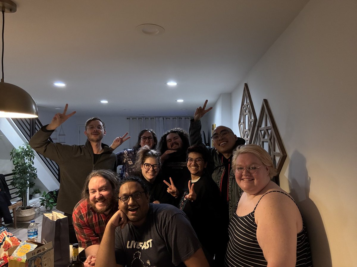 katyfaise's tweet photo. this weekend was so fulfilling in so many ways. this year has been hell and next year will be too but remembering my chosen family makes it worth it. https://t.co/x3HrZWkXHJ