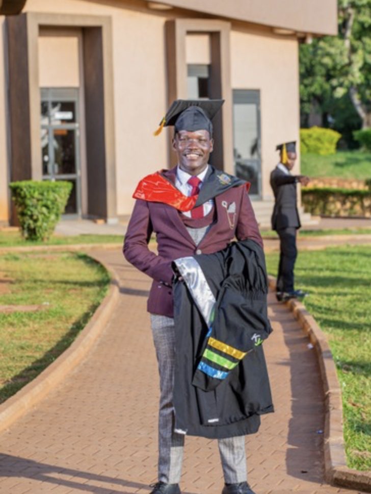 OnguDenis1's tweet photo. Tuesday December 10, 2024👨‍🎓 ! https://t.co/fK7rCB1e1X