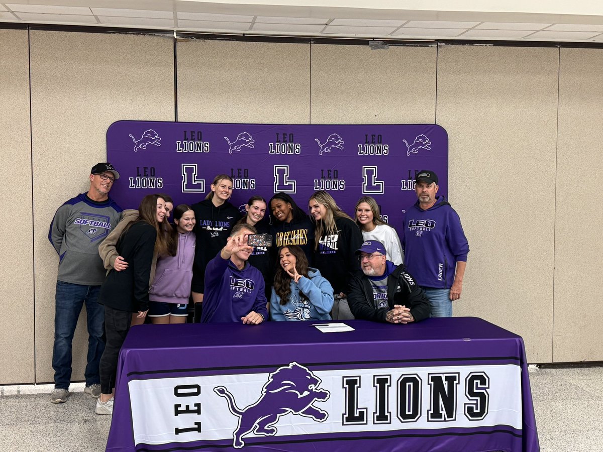 Carley Funk tweet media