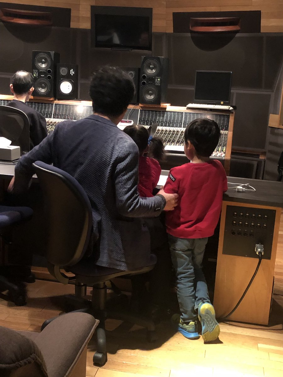 こども達がはじめてスタジオ見学。ずっとやりたかったプロジェクトが実現しました。
関係者の皆様に感謝！！