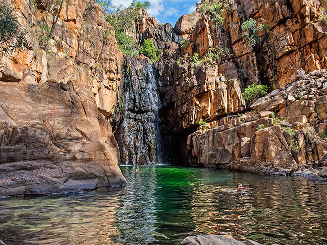 Up for the adventure of a lifetime? The ABC is looking for a Katherine rural reporter! If you're keen to experience life in a vibrant Top End town, with a strong Indigenous community, close to Kakadu and other natural wonders - this is the gig for you careers.abc.net.au/en/job/504450/…