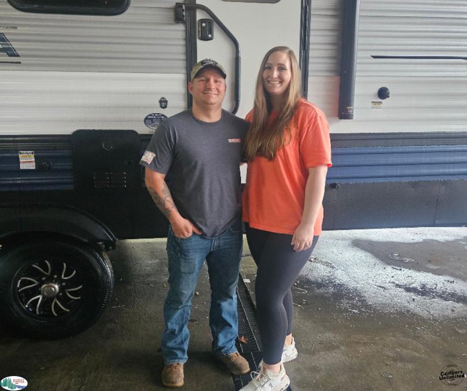 CampersUnlimitd's tweet photo. Congratulations to Ryan Hanson from Anniston , Al. on your Puma by Forest River!!! Salesman Dale Yocum was happy to help this wonderful couple! Thank you for shopping at our Gadsden location! Let the good times roll! https://t.co/Gbc83rqHMX