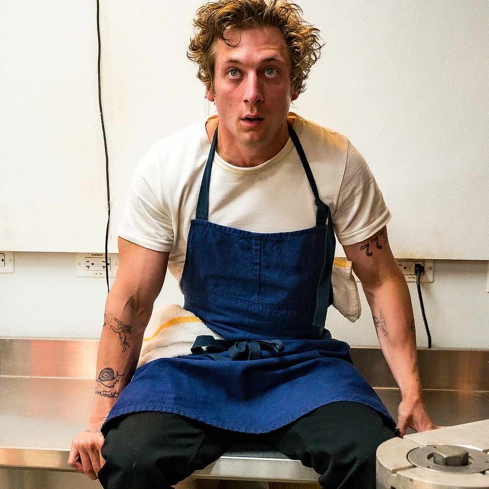 CultureCrave's tweet photo. Jeremy Allen White has been officially cast as Rotta the Hutt in #TheMandalorianAndGrogu https://t.co/3Xqd1uFxBr