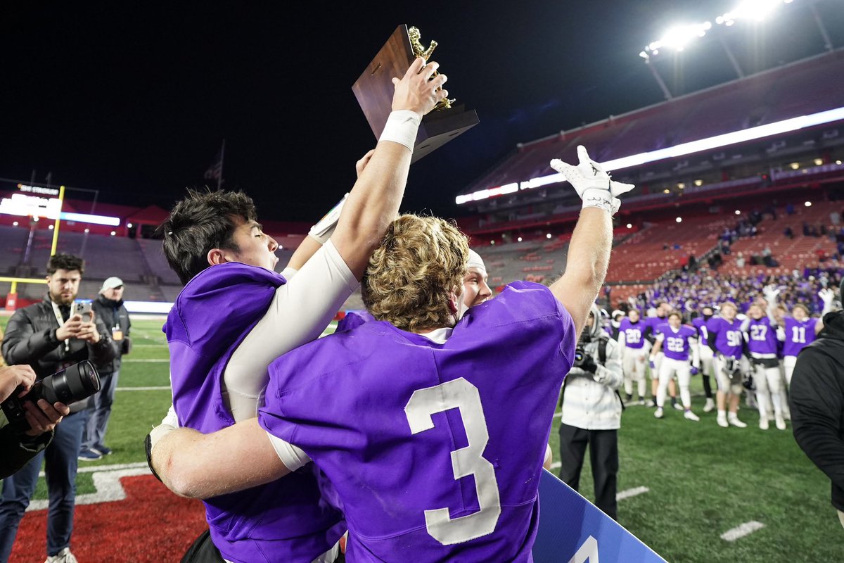 nickth0mas31's tweet photo. Very grateful to have contributed on offense and defense on an undefeated NJ state championship team.
Receiving yards - 847
Passing yards - 54
Rushing yards - 35
Receiving touchdowns - 9
Passing touchdowns - 1
TFL - 4.5
Solo tackles - 20
Total tackles - 42.5
INT - 1
@RFH_Football https://t.co/i9gWXJe5kQ