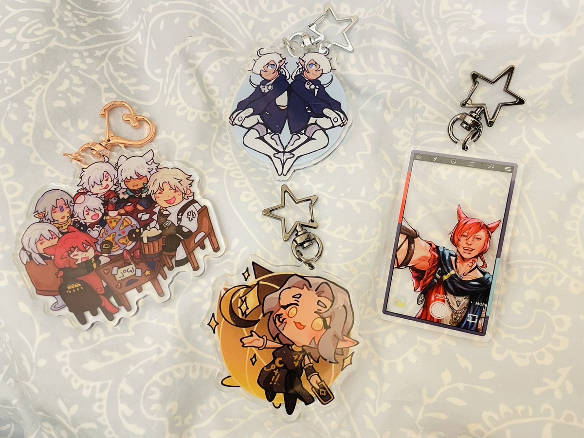 ScionsZine's tweet photo. Hi folks! Coming in with a few updates. 

Before getting into it, we'd like to share some of the merch items for your viewing pleasure 🧡 These are all being packaged into mailers this week. ✨✨ https://t.co/9ohOXBEeSU