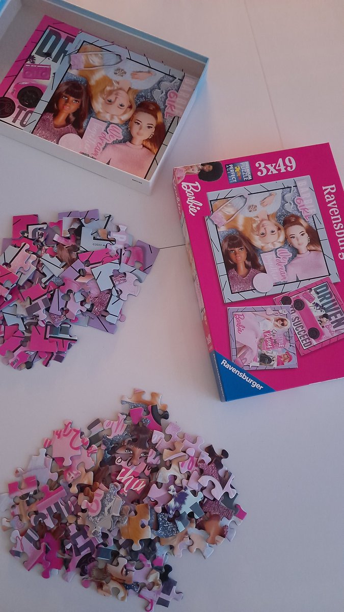 SwedishGamester's tweet image. It's #SuperLate and I'm #tired so I really should #GoToBed. But I got this #SuddenUrge to do a #puzzle instead! 😅