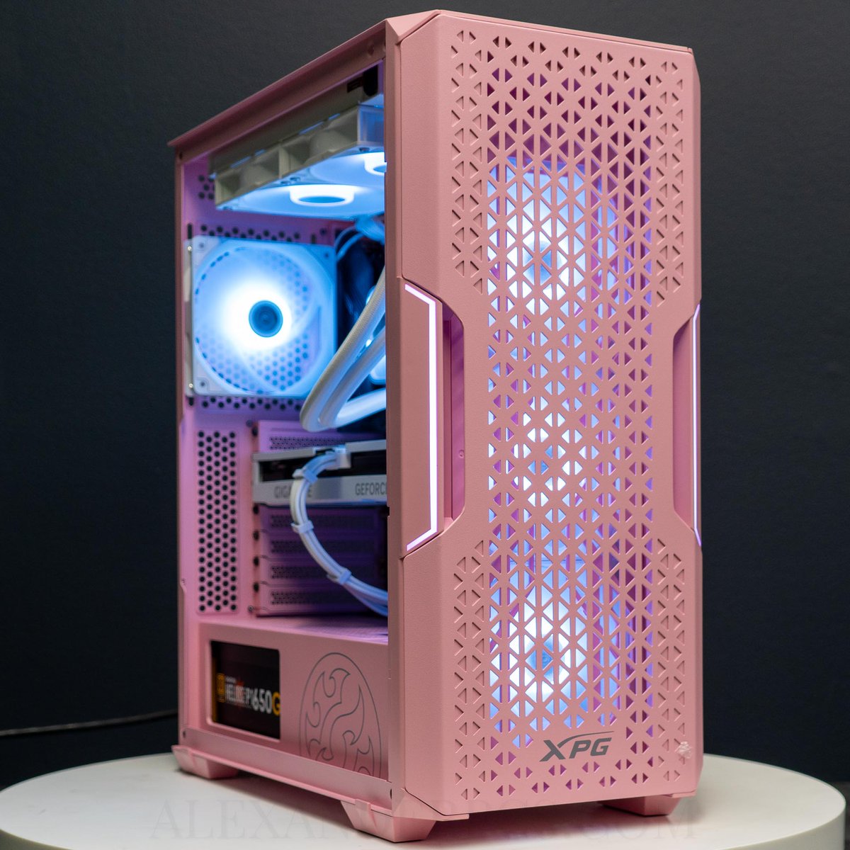 AlexanderPCS's tweet photo. i5-13400F, RTX 4060 Ti, 32GB DDR5, 1TB NVMe, all wrapped in the stunning XPG Starker Air Pink chassis. Ready to ship in 24 business hours. Don’t wait—this beauty won’t last!
#GamingPC #RTX4060Ti #ReadyToShip #PinkPC #AlexanderPCs https://t.co/oaJJAE9y6l