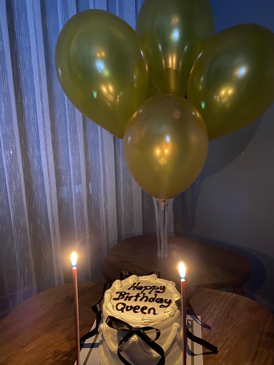 Hoşgeldin Yeni Yaşım Yeni telaşlarım, yeni kararlarım, Yeni heyecanlarım.. Sevdiklerim ve sevdiğini hissettiklerim. İyi gelenler ,gidenler. Sevinçlerim, hüzünlerim.. Kimse gibi olmayıp Hep kendi gibi kalan yanım. Hoş geldin… 🎈🫧
#30birthday