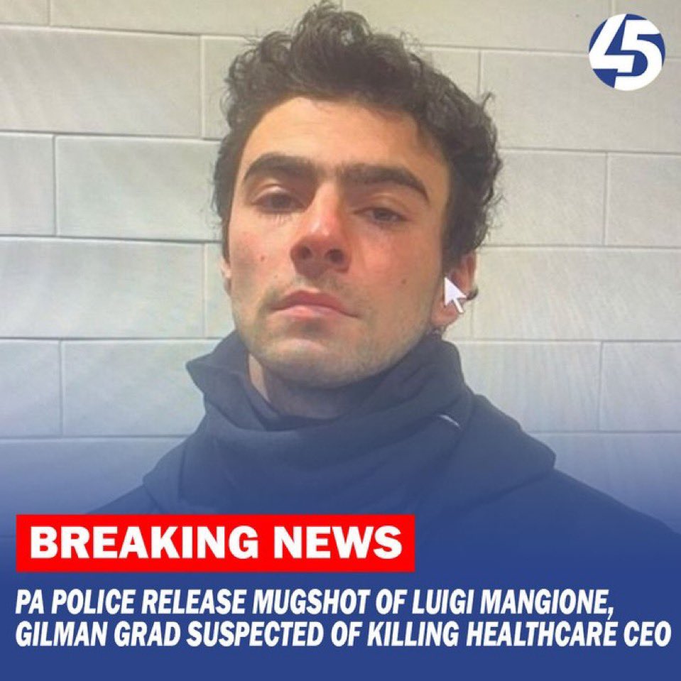 LuigiCrave's tweet photo. Sex Symbol Luigi Mangione’s mugshot has been released! #LuigiManigone #LuigiCrave https://t.co/IqU8Z9Gfvb