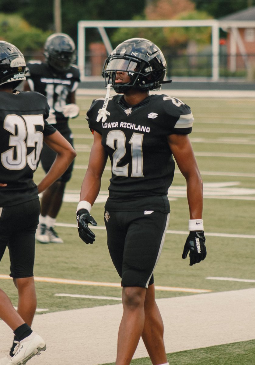 hudl.com/v/2RCsGY
⬆️Full JR SZN Film⬆️ 

ALL-REGION
34 TACKLES (24 SOLO)
1 INTERCEPTION
9 PBU’s
1 TFL

<a href="/THEOLWHISPERX4/">THE OL WHISPER</a> <a href="/Bignickle51/">Harry POOCH Curnell</a> <a href="/coachMontM/">Harry Montgomery II (Coach Mont)</a> <a href="/DavidHe05739152/">David Helms M.Ed. SCCC, S&C Coach LR Iron Hornets</a> <a href="/fastdawg101/">Avery C Fields Jr.</a> <a href="/LouatTheState/">Lou Bezjak</a> <a href="/PrepRedzoneSC/">Prep Redzone South Carolina</a>