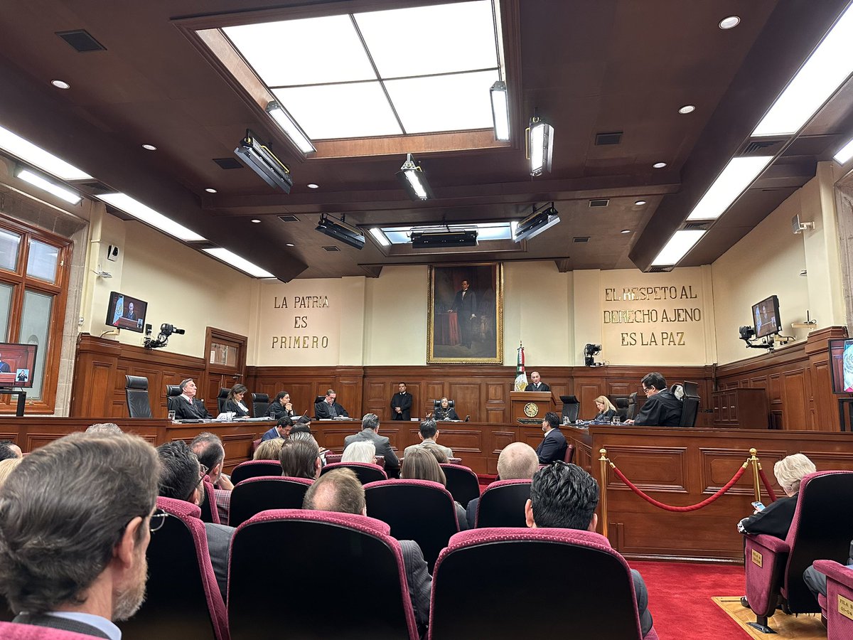 Consejo General de la Abogacía Mexicana (@consabogaciamex) on Twitter photo Hoy nuestro Presidente Ricardo Ríos Ferrer, tuvo el honor de asistir invitado a un evento tristemente histórico: el último informe de la 1a y de la 2da Sala de la <a href="/SCJN/">Suprema Corte</a>, dado por sus respectivos Presidentes. Hoy nuestro Presidente Ricardo Ríos Ferrer, tuvo el honor de asistir invitado a un evento tristemente histórico: el último informe de la 1a y de la 2da Sala de la <a href="/SCJN/">Suprema Corte</a>, dado por sus respectivos Presidentes.