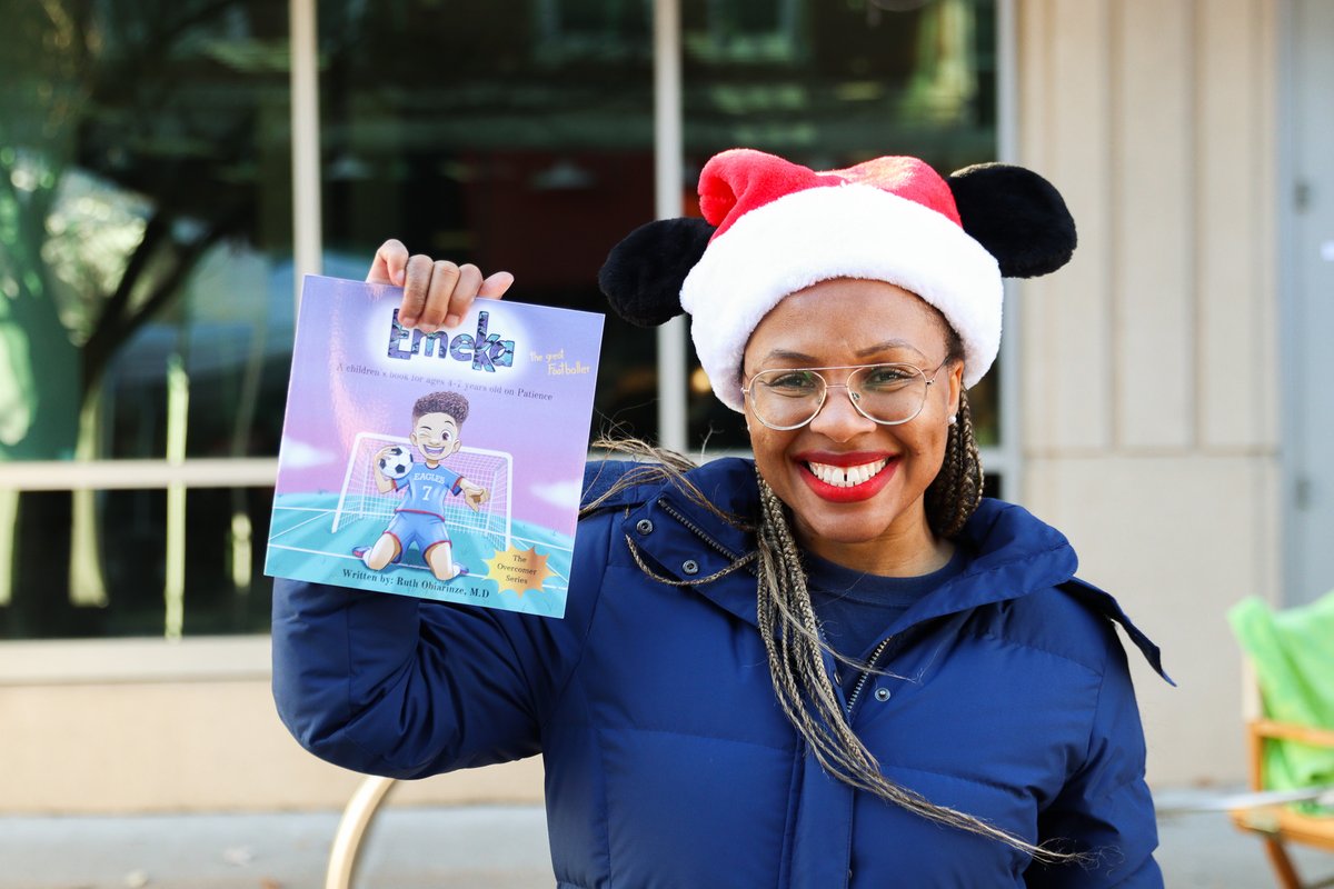 This year, we returned to join the Window Walk Market to kick off the holiday season on the south end of Euclid with holiday cheer, local vendors, and family-friendly fun! Check out some of the photos from the event below!🤶