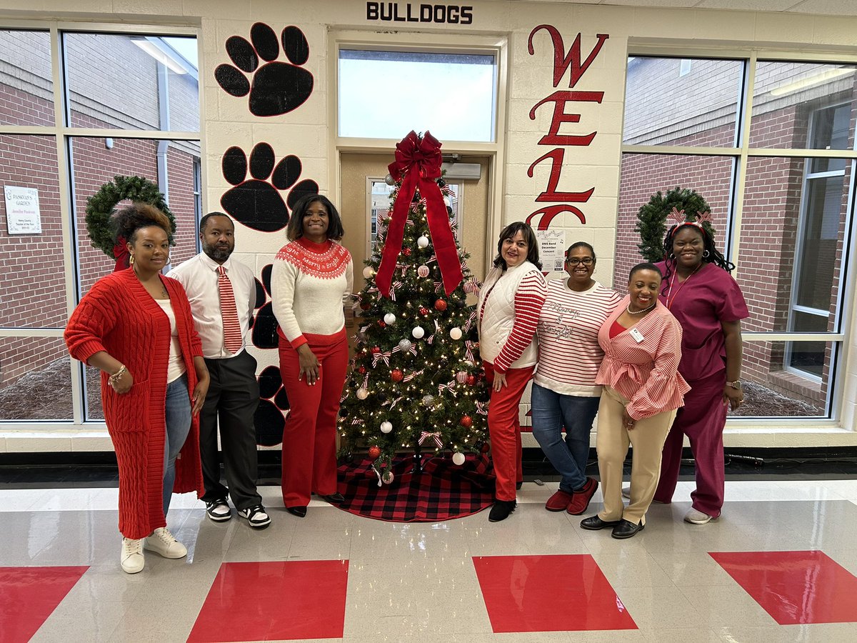<a href="/DutchtownMs_HCS/">TheDMSWay</a> 12 Days of cheer today was  wear Candy Cane Today!! Dress in Red and White.