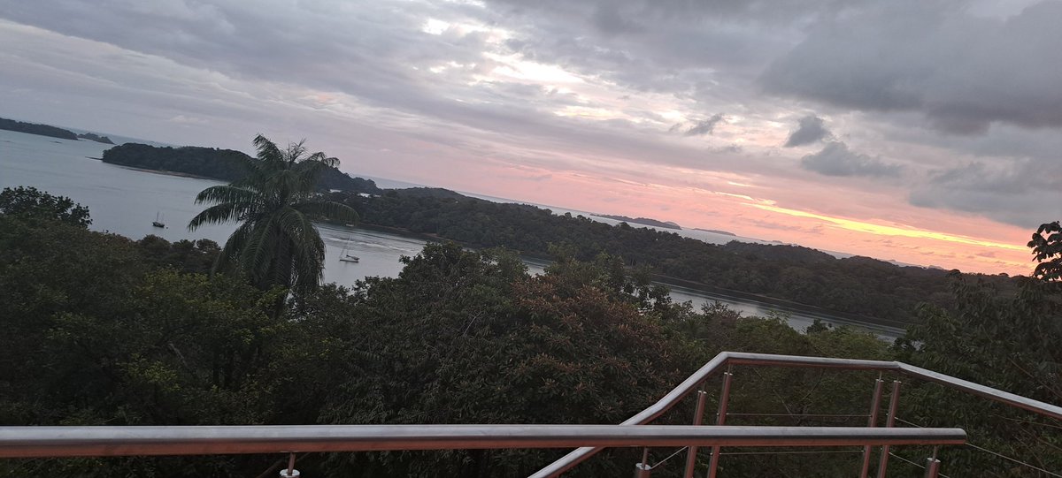 Que tengáis una buena noche amigos <a href="/BocaChicaPanama/">Boca Chica Panama</a>