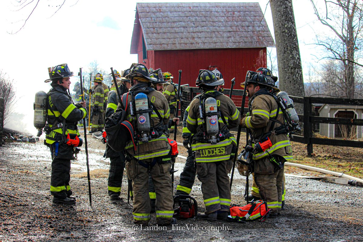 VailsGateFD's tweet image. #BarnFire 🔥