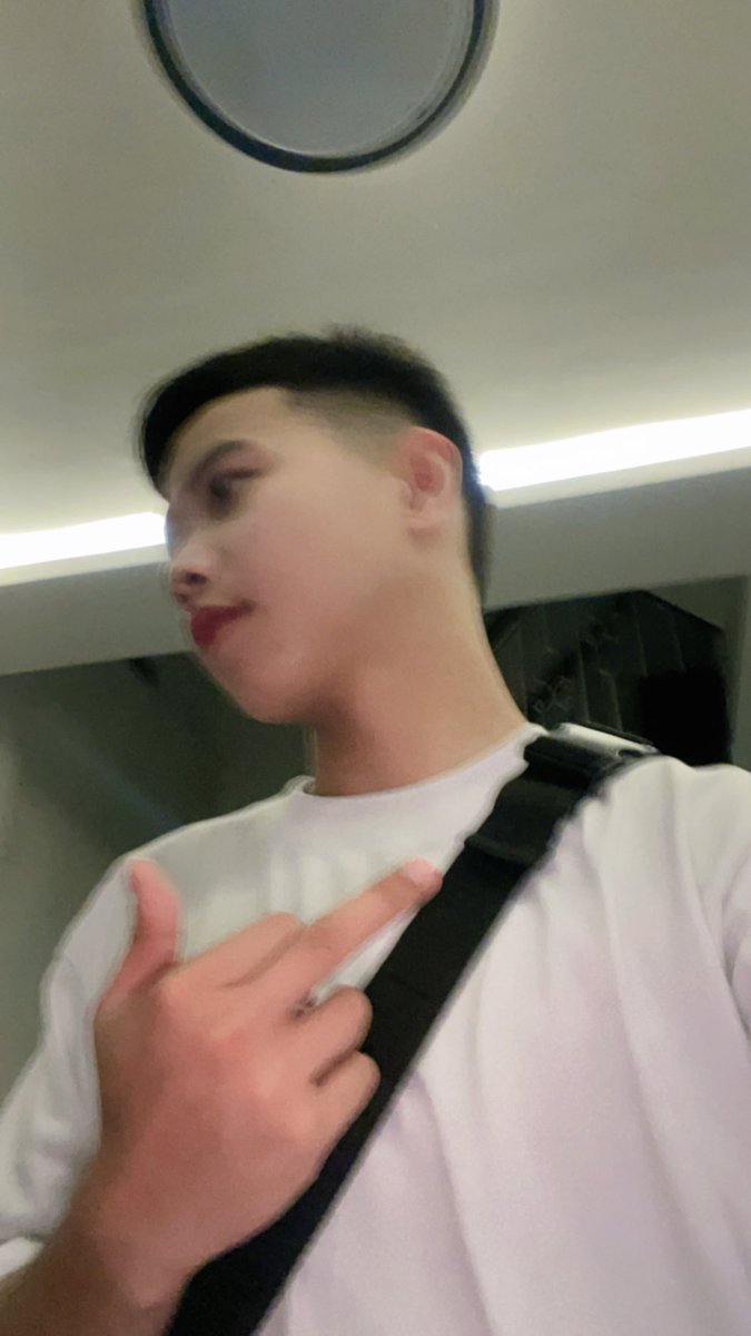 Yoshi_Ong's tweet photo. iba padin kapag ako:) https://t.co/tMyx8FgCIE