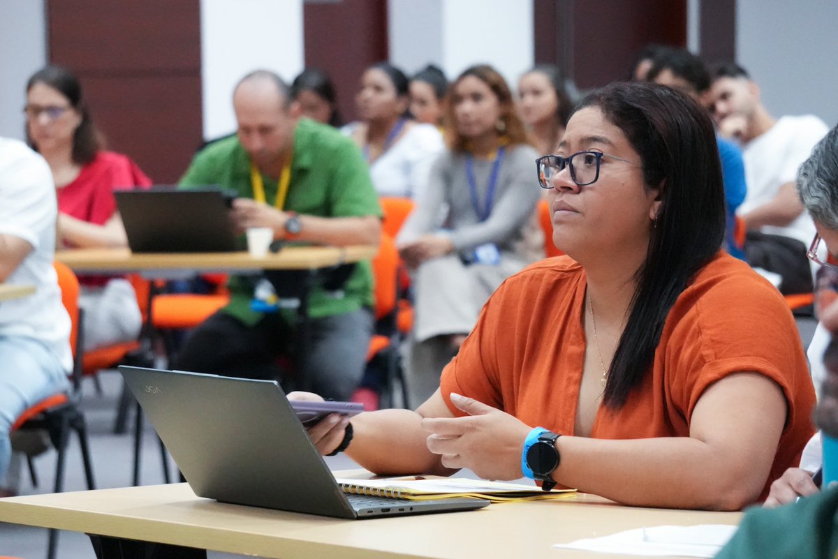 MinEnergiaCo's tweet photo. Participamos en el Encuentro de Gestión del Conocimiento en el Espacio Marino-Costero en Áreas de Interés para Hidrocarburos y Energía Marinas, organizado por @invemarcolombia y @ANHColombia. 

Allí destacamos: 
✅La importancia de una #TransiciónEnergéticaJusta, progresiva y sostenible.
✅ Los avances de la primera ronda eólica marina en el país, como referente para LATAM  y el Caribe.
✅ El trabajo interinstitucional entre nuestro @MinEnergiaCo , @invemarcolombia, MADS, @ANLA_Col y otras entidades del sector ambiental, en la construcción del cuarto de datos para esta primera ronda eólica offshore; espacio que pone a disposición de las empresas habilitadas la información ambiental disponible en el país.