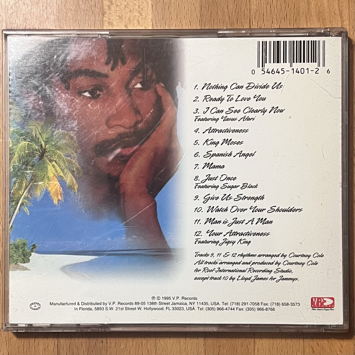 STIFFYBOTHWINGS's tweet photo. GARNET SILK / NOTHING CAN DEVIDE IS (1995)

#garnetsilk #jamaica #japan #greatsinger #reggae #roots #cd #90s 

あれから30年…名曲達は永遠にプレイされるだろう🔉🙏 https://t.co/EdT6YSRtaj